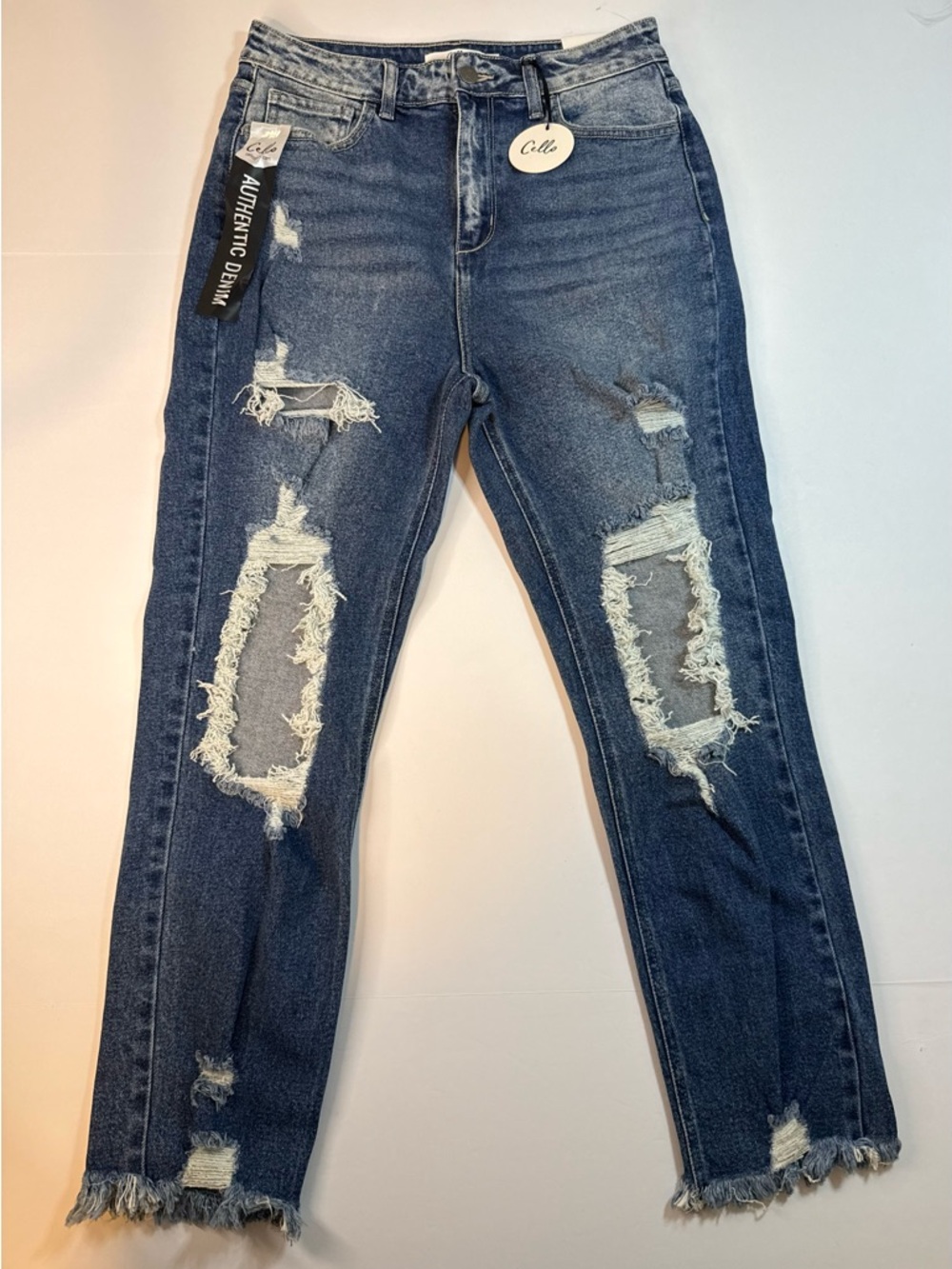 NWT Cello Women's 9/29 Distressed String Covered Holes Stretch Jeans Raw Hem
